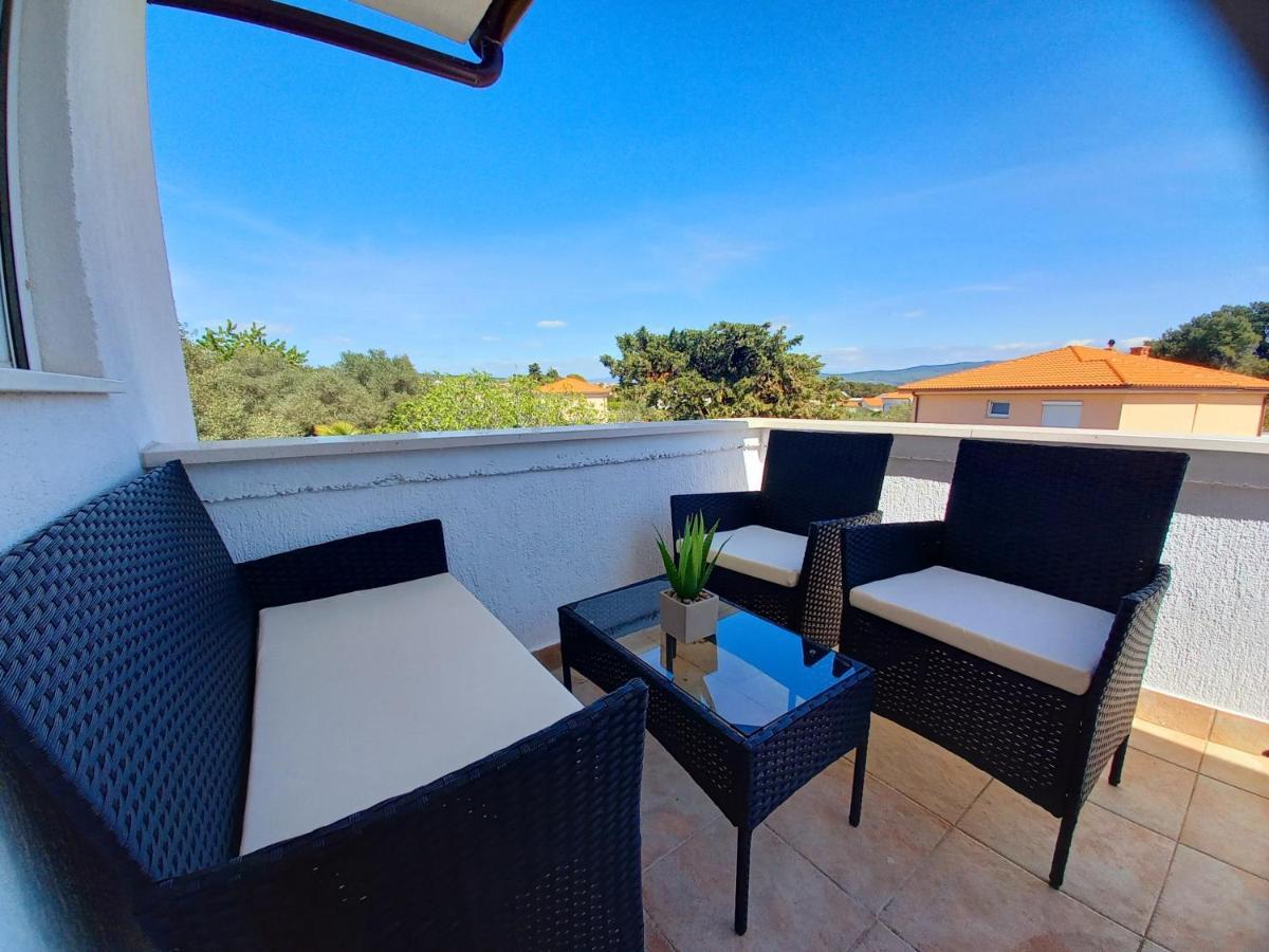 Studio Apartmani “Jarnecic” Крк Екстер'єр фото